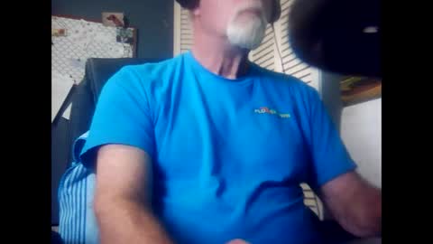 Snapshot of satyr64 chatting on May 19, 3:40 pm satyr64 online show from May 19, 3:40 pm