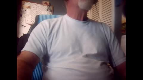 Snapshot of satyr64 chatting on May 26, 8:16 pm satyr64 online show from May 26, 8:16 pm