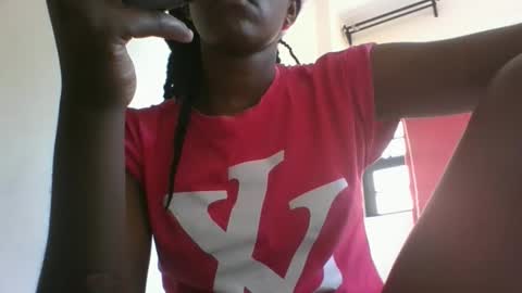 Snapshot of sauce_pety chatting on February 18, 10:22 am pety online show from February 18, 10:22 am