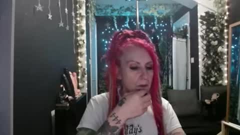 SaucySky online show from November 30, 10:03 pm