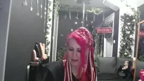 SaucySky online show from March 8, 2:04 am