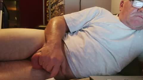 Snapshot of saugeil123 chatting on July 11, 8:33 pm saugeil123 online show from July 11, 8:33 pm