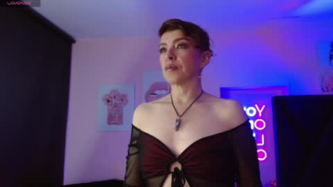 lilith online show from April 7, 4:02 am