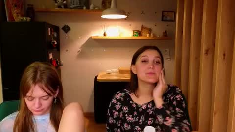 Snapshot of sav_anna chatting on September 21, 6:20 pm LUNA and ANNA    online show from September 21, 6:20 pm