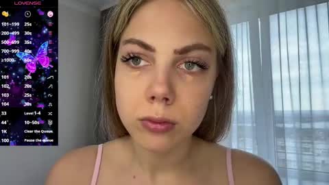 savagesigh online show from April 15, 12:23 pm