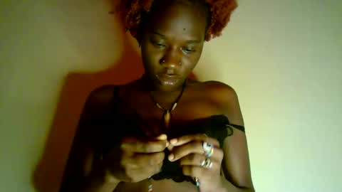 savagetonguee online show from March 26, 2:17 am