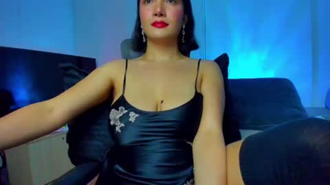 Snapshot of savanna13 chatting on July 3, 10:27 pm savanna13 online show from July 3, 10:27 pm