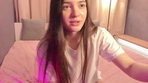 Snapshot of savannah_h chatting on May 4, 8:27 pm savannah_h online show from May 4, 8:27 pm