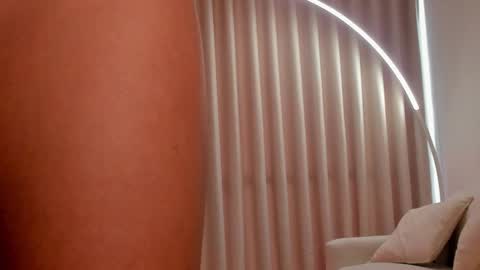 Snapshot of savannahwildee chatting on September 11, 12:27 pm Savannahwildee online show from September 11, 12:27 pm