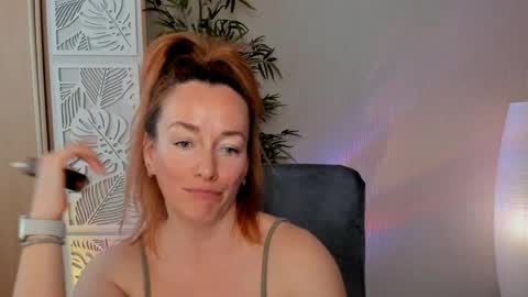 save the qween online show from May 6, 7:35 am