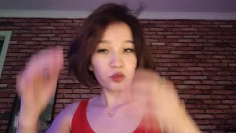 Saya online show from November 3, 9:48 pm