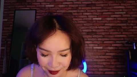 Saya online show from November 12, 9:58 pm