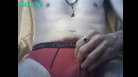 Snapshot of sbiru23 chatting on May 6, 5:29 pm Ben online show from May 6, 5:29 pm