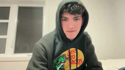 sbouchikh03 online show from January 9, 12:35 am