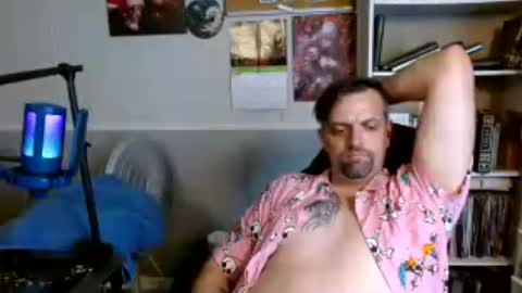 Snapshot of scarecrow2wm chatting on June 27, 10:26 pm Kent Clark online show from June 27, 10:26 pm