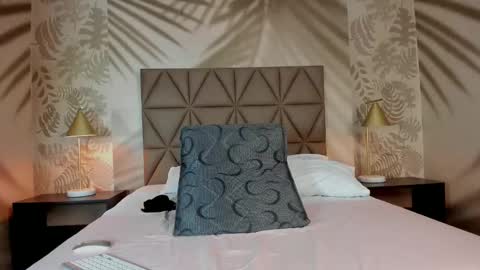 Scarleet online show from January 17, 7:50 pm