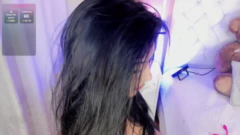 Snapshot of scarlet__hill chatting on December 14, 1:59 pm scarlet hill online show from December 14, 1:59 pm