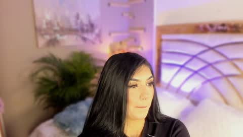 Snapshot of scarlet__hill chatting on January 4, 2:35 am scarlet hill online show from January 4, 2:35 am