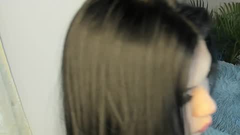 Snapshot of scarlet__hill chatting on January 23, 1:19 am scarlet hill online show from January 23, 1:19 am