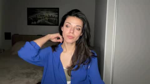 Sophie online show from May 26, 7:37 am
