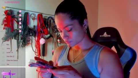 Snapshot of scarlet_kennedy98 chatting on April 17, 12:02 am scarlet taylor kennedy online show from April 17, 12:02 am
