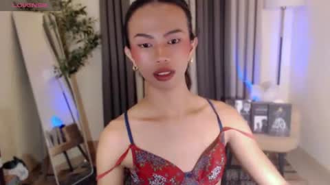 Scarlet online show from June 18, 11:03 am