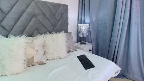 Snapshot of scarlet_queen7 chatting on May 1, 6:34 pm scarlet_queen7 online show from May 1, 6:34 pm