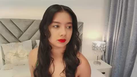 Snapshot of scarlet_queen7 chatting on August 3, 6:22 pm scarlet_queen7 online show from August 3, 6:22 pm