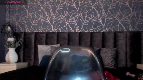 Snapshot of scarlet_villamizar chatting on February 14, 6:32 am SCARLET online show from February 14, 6:32 am