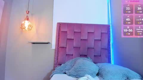 scarlet_vixen_ online show from March 14, 12:32 pm