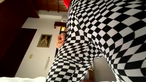 Snapshot of scarlet_whisper chatting on March 18, 8:34 pm scarlet whisper online show from March 18, 8:34 pm