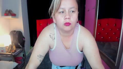 ScarletBigTitties online show from May 26, 11:39 am