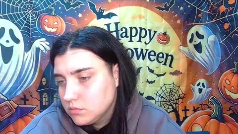 Snapshot of scarletcargo chatting on October 28, 9:24 am ScarletCargo online show from October 28, 9:24 am