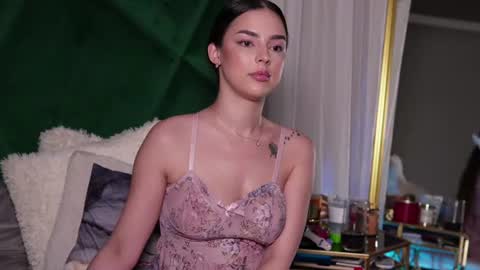 scarletcolesx online show from July 2, 4:07 am