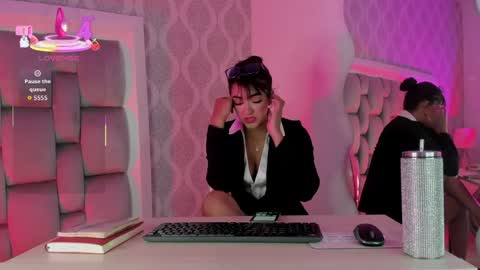              online show from May 15, 8:05 pm