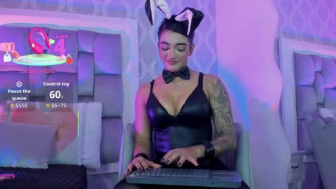              online show from May 29, 8:18 pm
