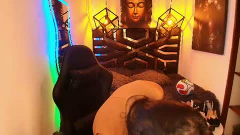 Snapshot of scarleth_bluee chatting on July 6, 3:25 am Scarleth online show from July 6, 3:25 am