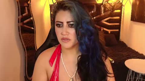 Snapshot of scarleth_bluee chatting on July 16, 3:01 am Scarleth online show from July 16, 3:01 am