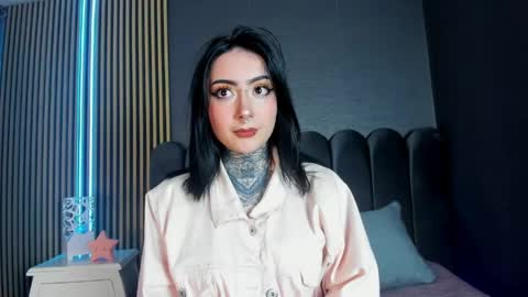 Snapshot of scarleth_fg_ chatting on April 21, 11:07 pm Scarleth online show from April 21, 11:07 pm