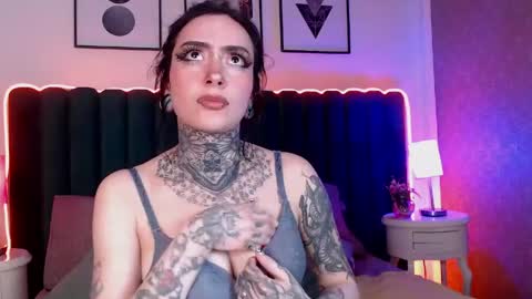 Snapshot of scarleth_fg_ chatting on May 27, 11:57 pm Scarleth online show from May 27, 11:57 pm