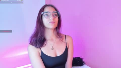 Snapshot of scarleth_red_ chatting on January 15, 12:04 pm I am Scarleth Check mi profile online show from January 15, 12:04 pm