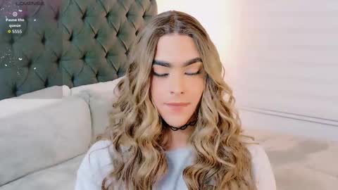 Snapshot of scarleth_sweety chatting on September 22, 12:01 am scarleth_sweety online show from September 22, 12:01 am