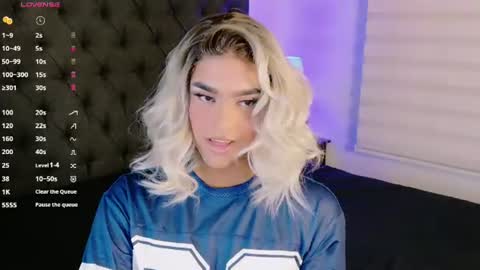 Snapshot of scarleth_sweety chatting on June 16, 12:35 am scarleth_sweety online show from June 16, 12:35 am