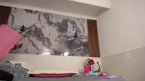 Scarleth online show from January 18, 1:26 pm