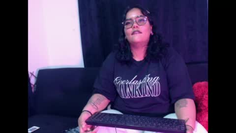 Snapshot of scarlethh_ss chatting on June 2, 5:53 am scarlethh_ss online show from June 2, 5:53 am