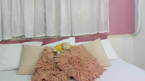 Snapshot of scarletlevis chatting on November 26, 12:06 pm scarlet online show from November 26, 12:06 pm