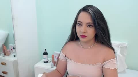 scarlet  online show from April 1, 1:41 pm