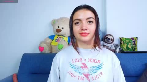 Scarlet online show from April 17, 8:34 pm