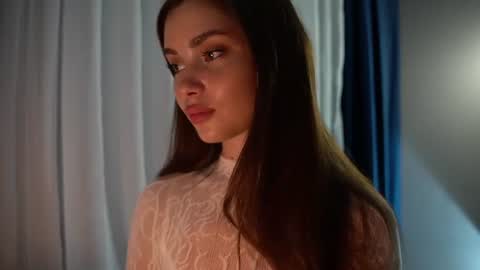 Snapshot of scarletmore chatting on June 19, 9:29 pm Scarlet online show from June 19, 9:29 pm