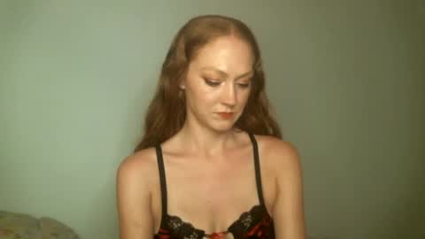 Snapshot of scarletsatine chatting on February 25, 8:58 am Scarlet Satine online show from February 25, 8:58 am